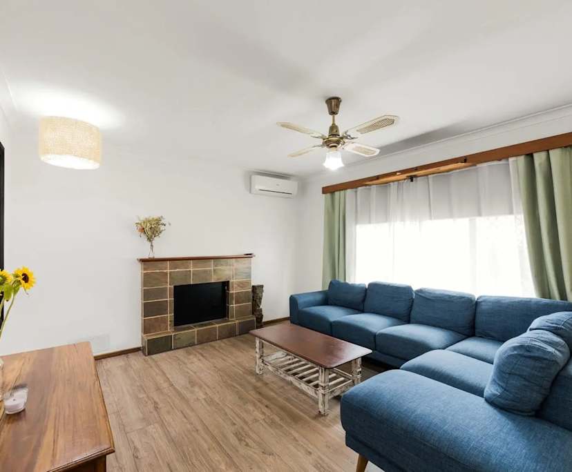 Room in a share house