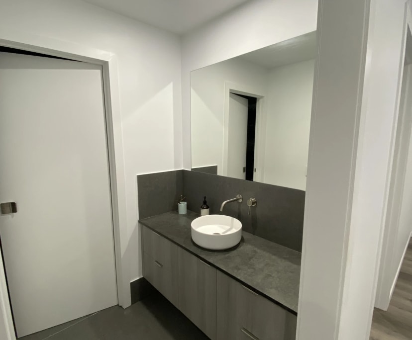 Room in a share house