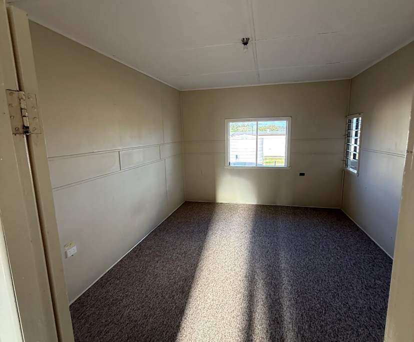 Unfurnished room in a share house