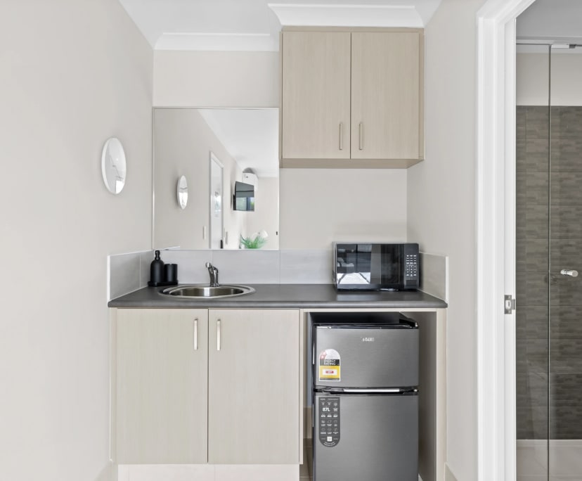 $325, Share-house, 5 bathrooms, Lakelands WA 6180