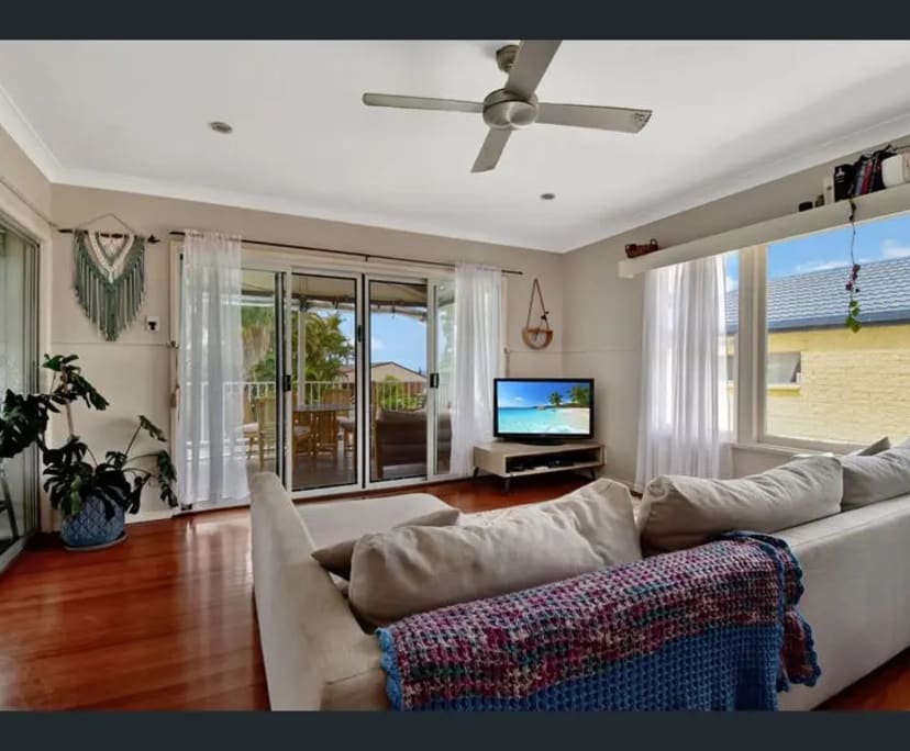 Furnished room in a share house