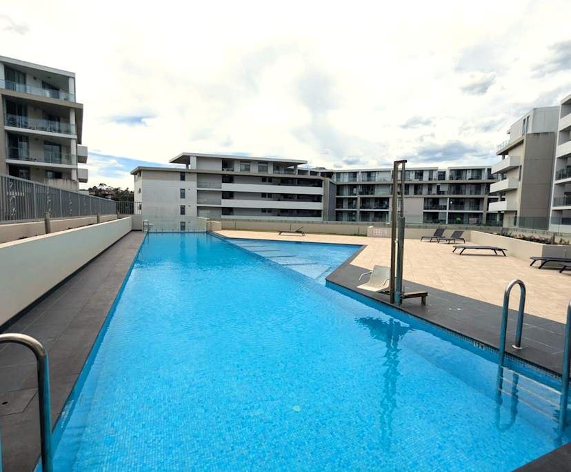 Furnished room with ensuite in a flatshare