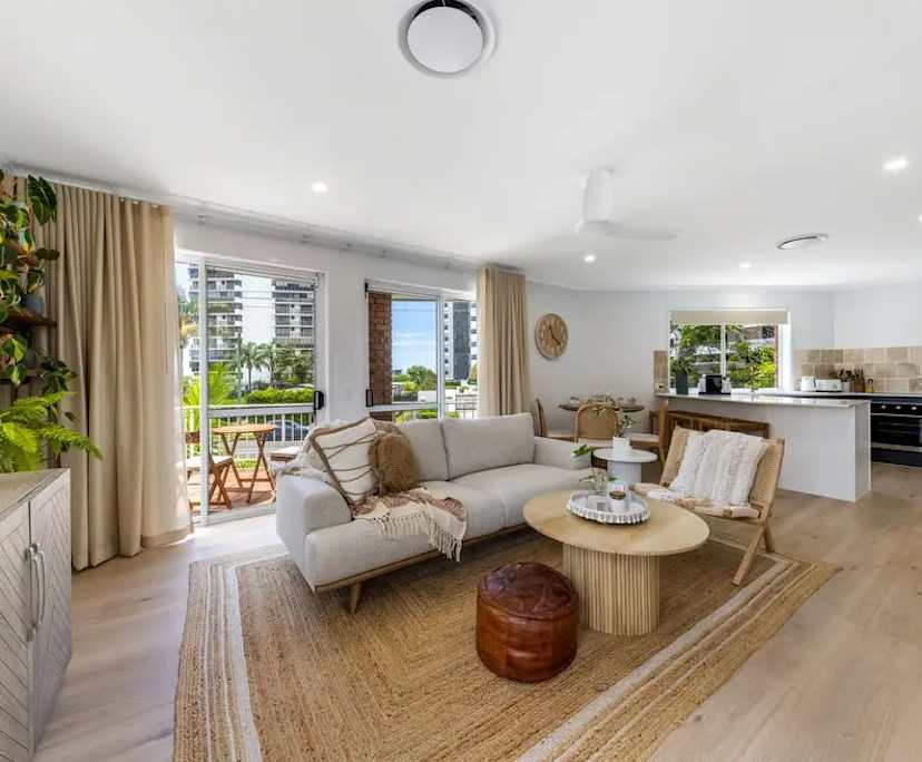 Whole property with 2 rooms for rent