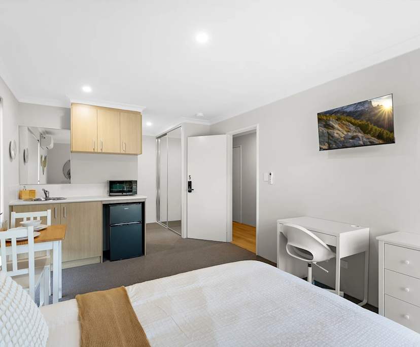 $300, Share-house, 5 bathrooms, Madora Bay WA 6210