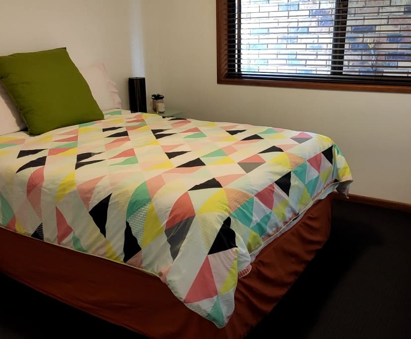 Room in a share house