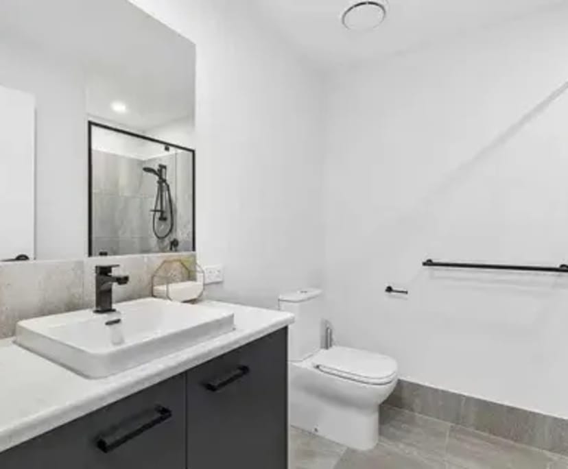 $335, Share-house, 3 bathrooms, Nirimba QLD 4551