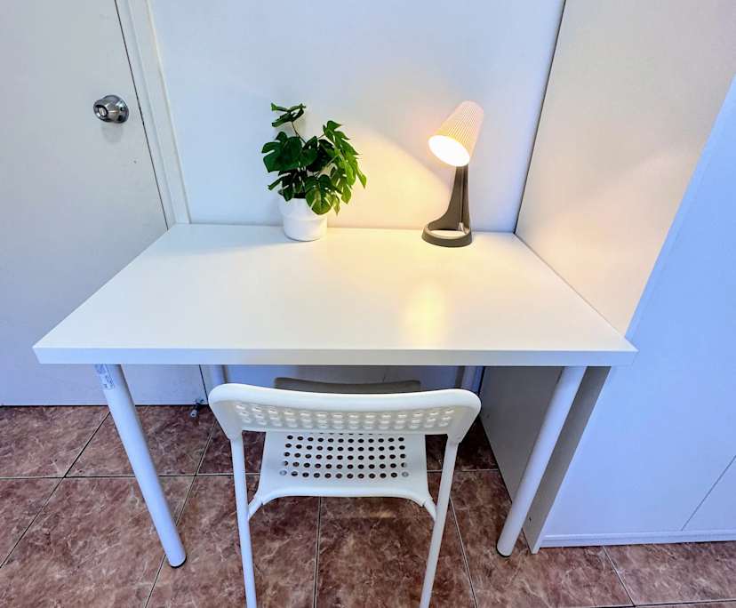 $325, Granny-flat, 2 bathrooms, Chester Hill NSW 2162