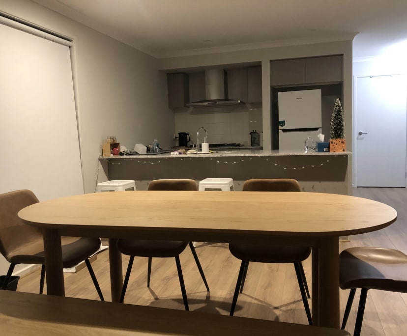 $210, Share-house, 4 bathrooms, Manor Lakes VIC 3024