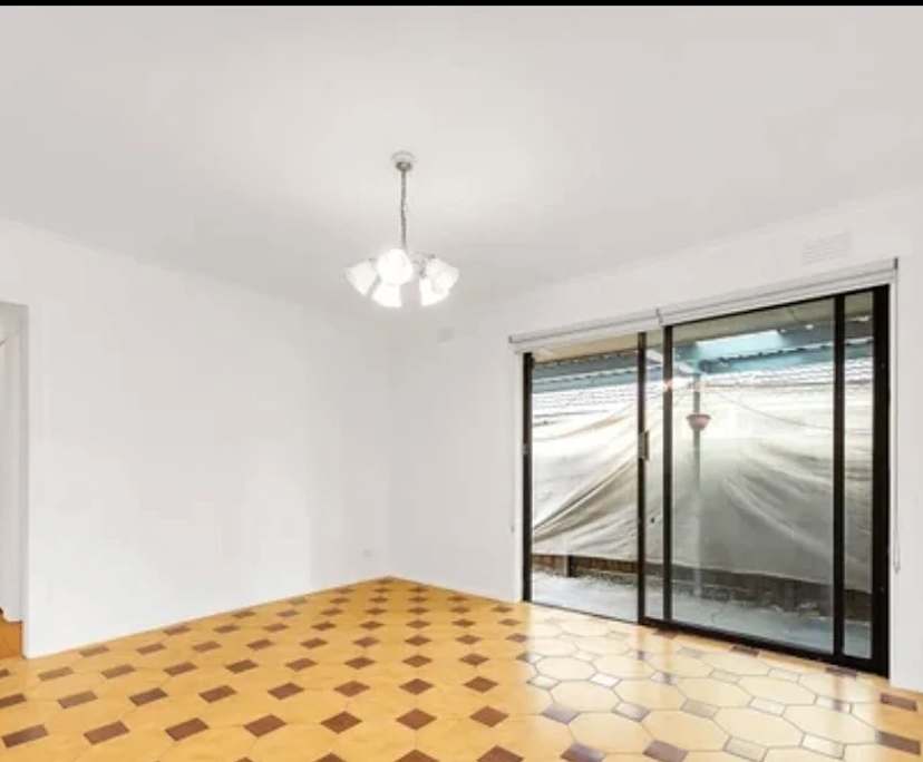 Whole property with 3 rooms for rent