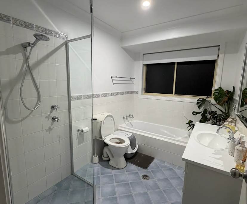 $300, Share-house, 3 bathrooms, Port Macquarie NSW 2444