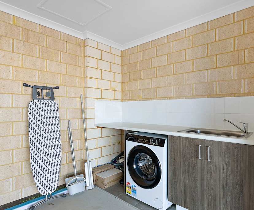 $315, Share-house, 6 bathrooms, Ravenswood WA 6208