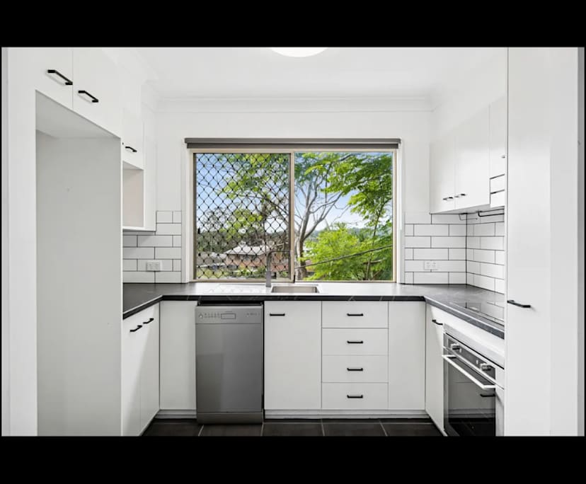 Unfurnished room with own bathroom