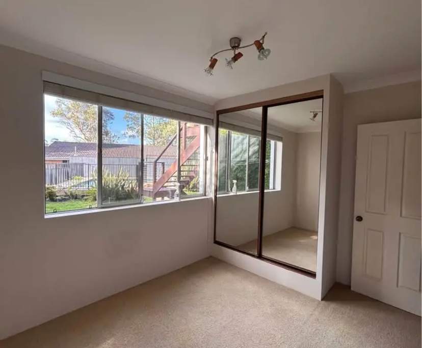 Room in a share house