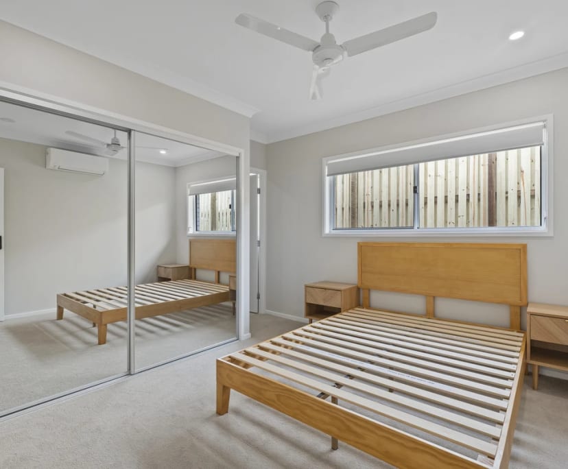 $320, Share-house, 3 bathrooms, Logan Reserve QLD 4133