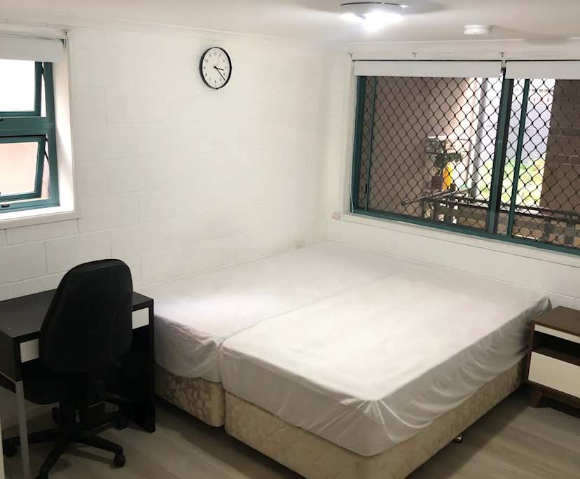 Furnished room in a share house