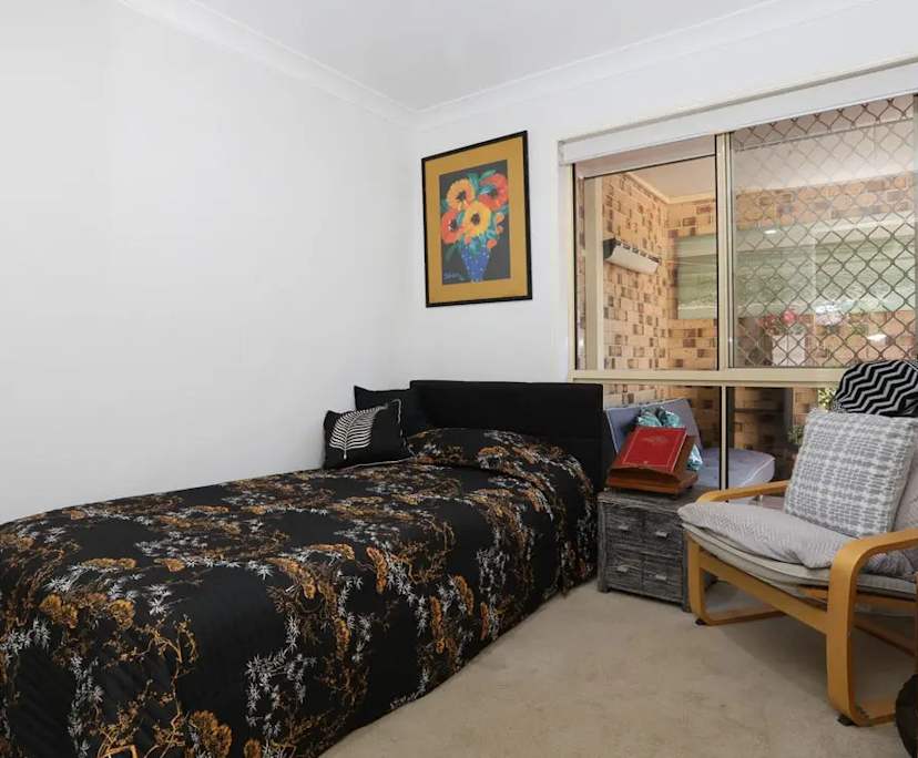 Furnished room in a share house