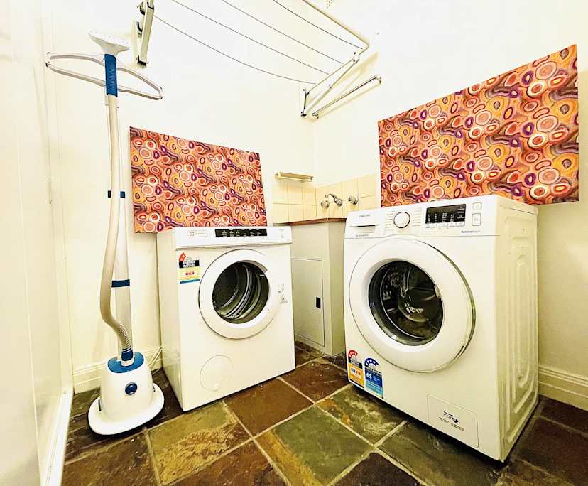 $350, Share-house, 6 bathrooms, Camberwell VIC 3124