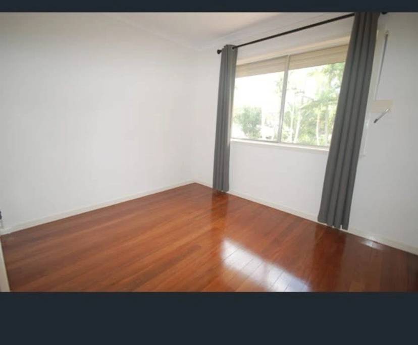$285, Share-house, 3 bathrooms, Arana Hills QLD 4054