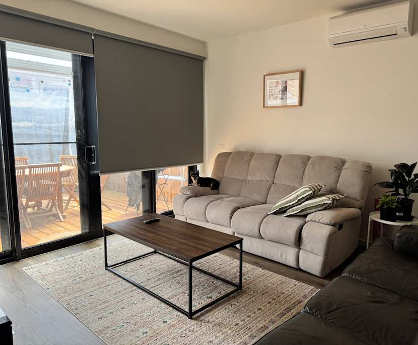 $350, Share-house, 3 bathrooms, Narre Warren VIC 3805