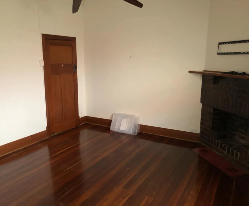 Unfurnished room in a share house