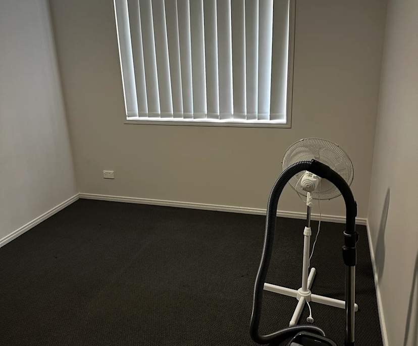 $280, Share-house, 3 bathrooms, Park Ridge QLD 4125