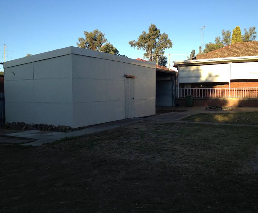 $238, Share-house, 3 bathrooms, Tolland NSW 2650
