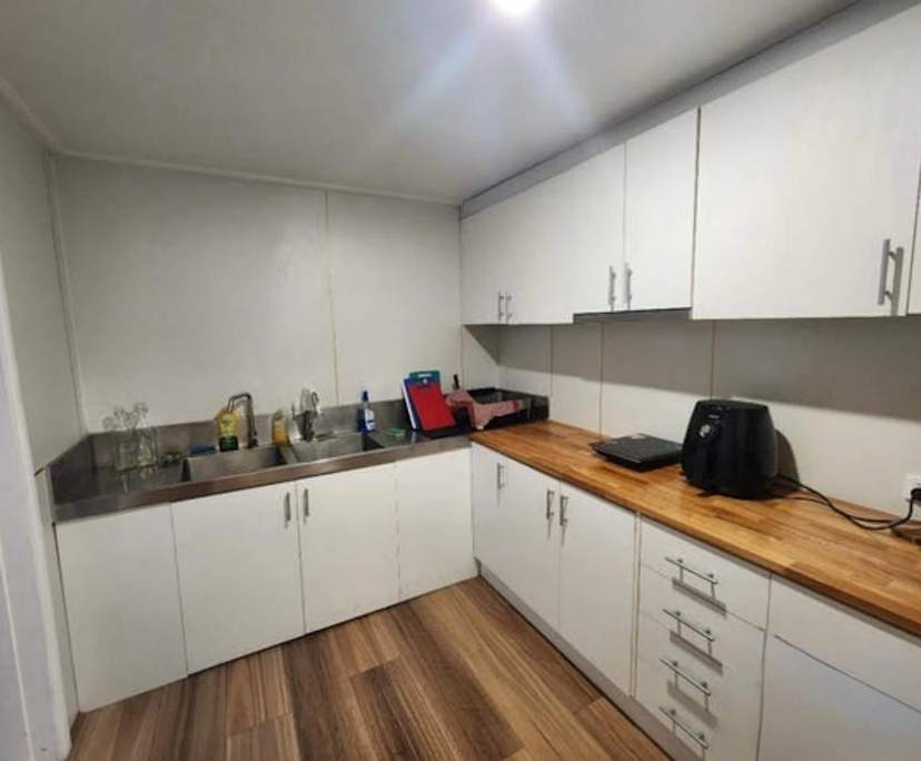 $450, Share-house, 4 bathrooms, South Yarra VIC 3141
