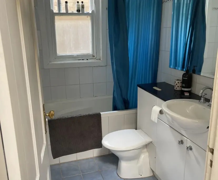 $365, Share-house, 5 bathrooms, North Sydney NSW 2060