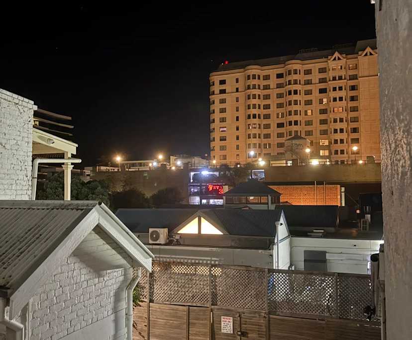 $250, Student-accommodation, 6 bathrooms, Glenelg SA 5045