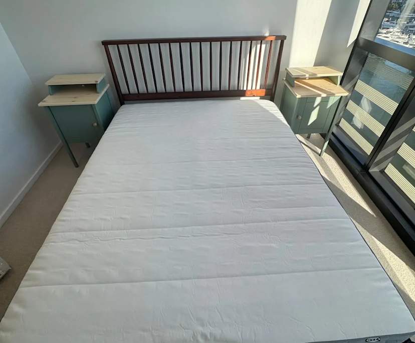 Furnished room with ensuite in a flatshare