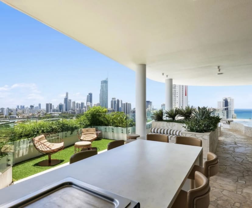 $500, Flatshare, 3 bathrooms, Broadbeach QLD 4218