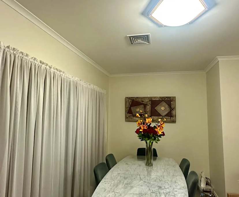 $200, Share-house, 4 bathrooms, Deer Park VIC 3023