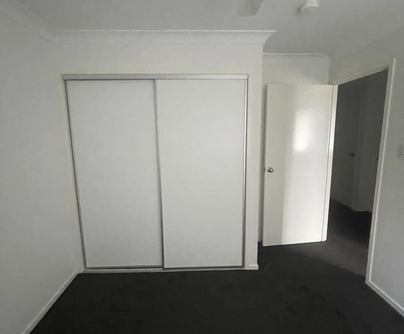 Room for Rent in Browns Plains, Brisbane 230, Unf...