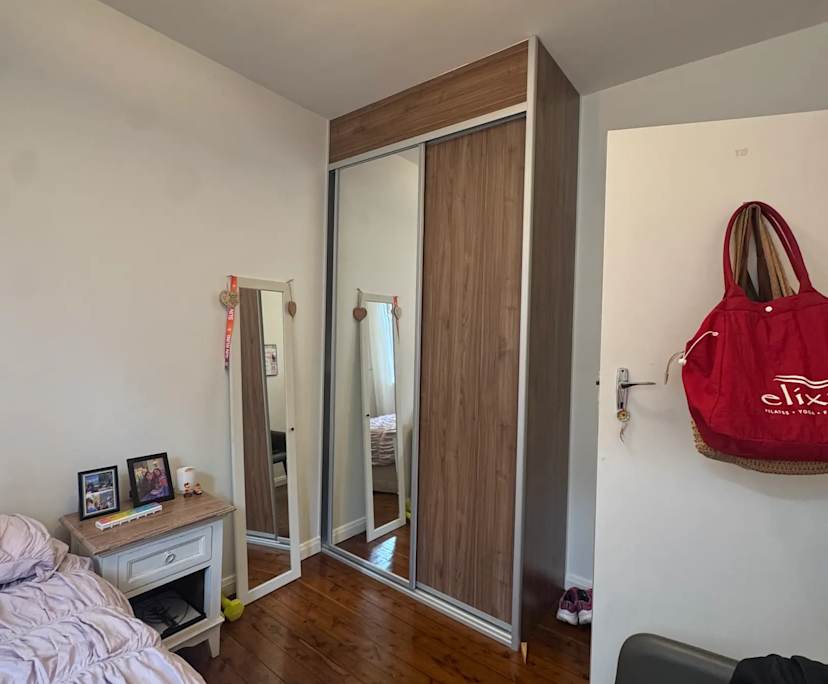 Furnished room in a flatshare