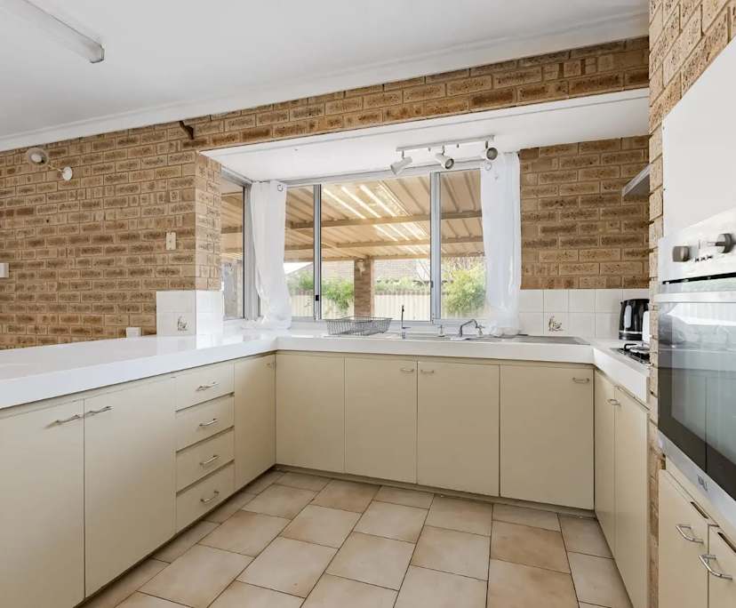 $300, Share-house, 5 bathrooms, Willetton WA 6155