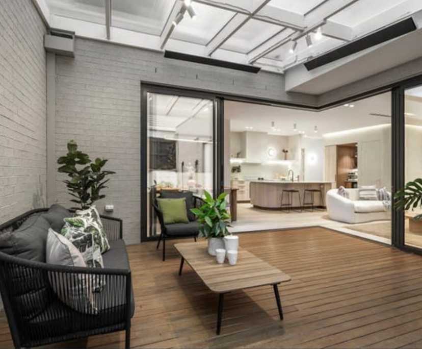 $350, Homestay, 4 bathrooms, Surrey Hills VIC 3127