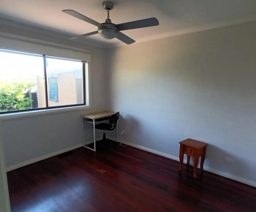 Room in a share house