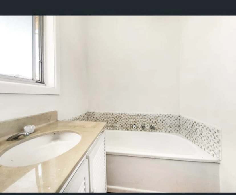 Unfurnished room in a share house