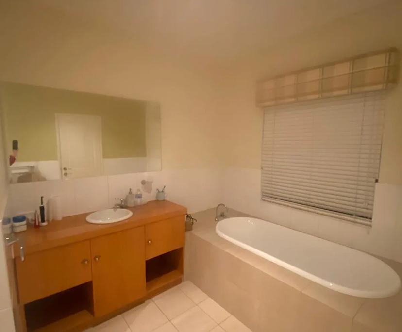 $350, Share-house, 3 bathrooms, Stirling WA 6021