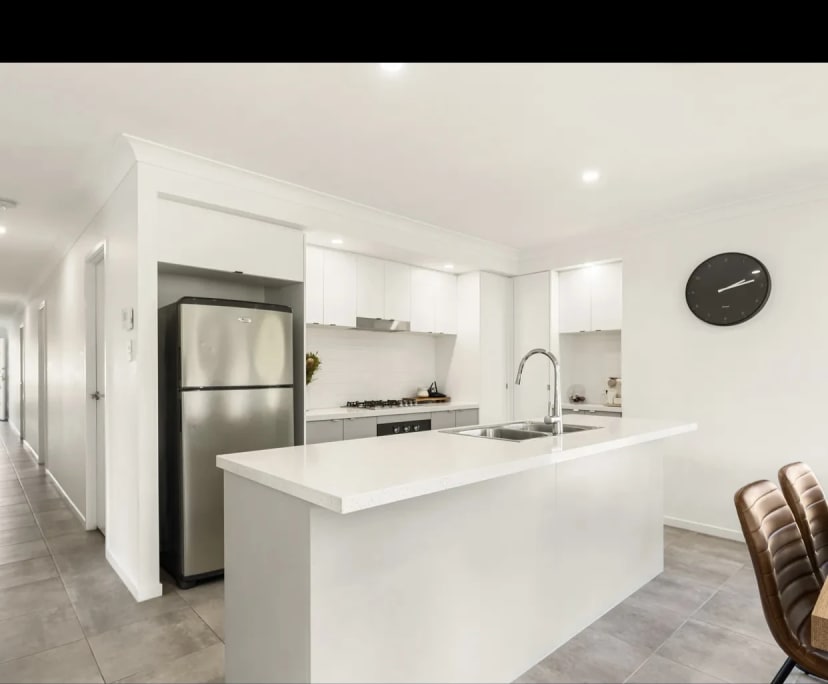 Room in a share house