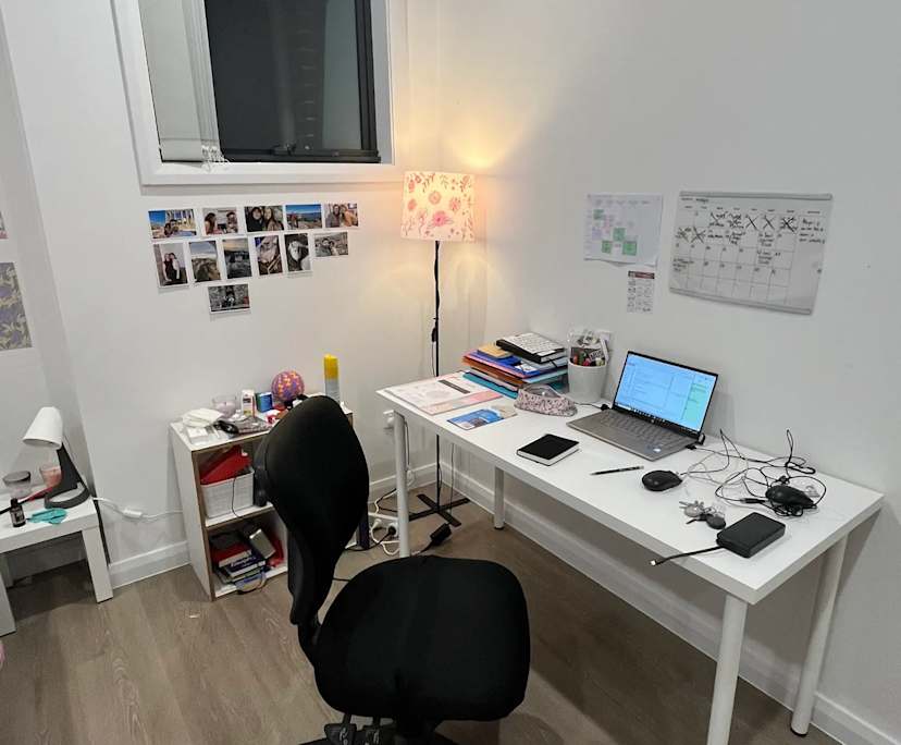 Furnished room in a share house
