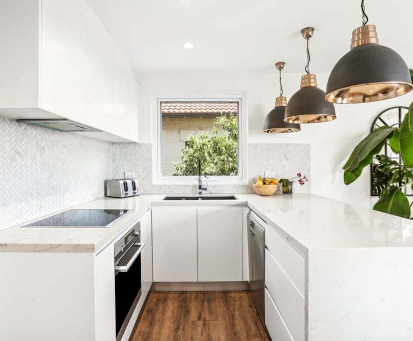 Unfurnished room in a flatshare