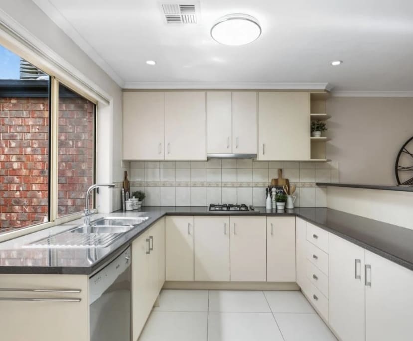 Whole Property for Rent in Blackwood, Adelaide 70...