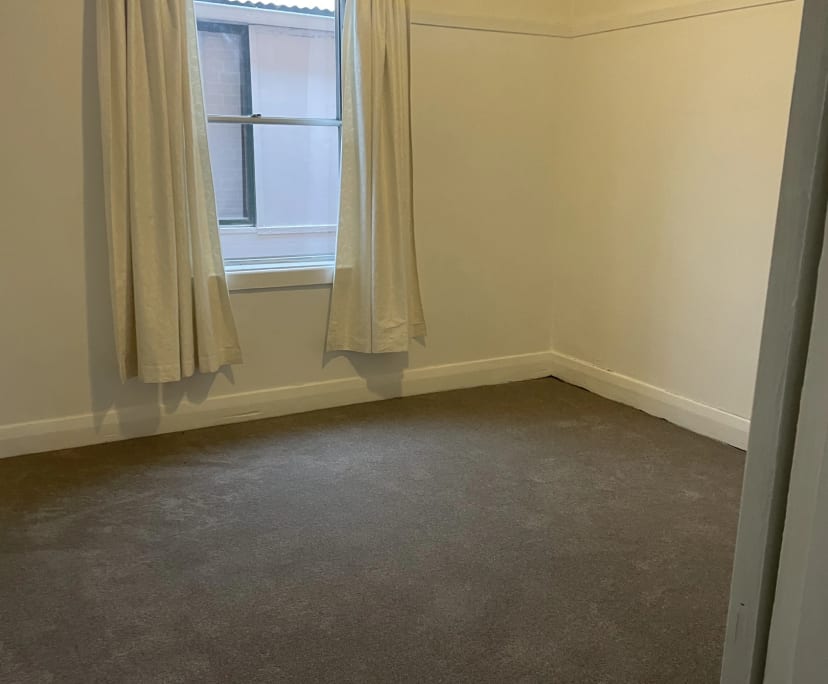 Room for Rent in Wagga Wagga, NSW 180, Furnished,...