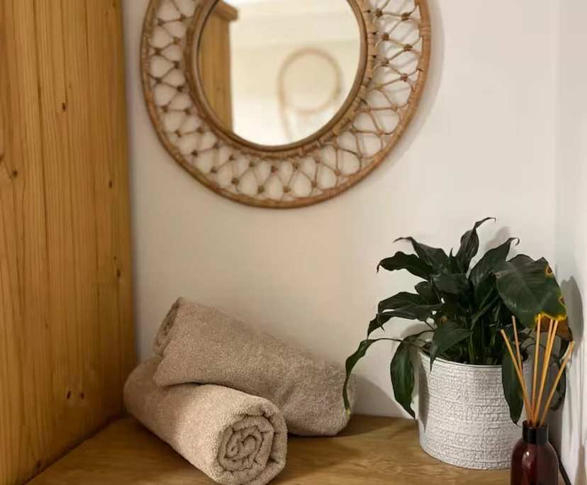 $650, Whole-property, 2 bathrooms, Kiels Mountain QLD 4559