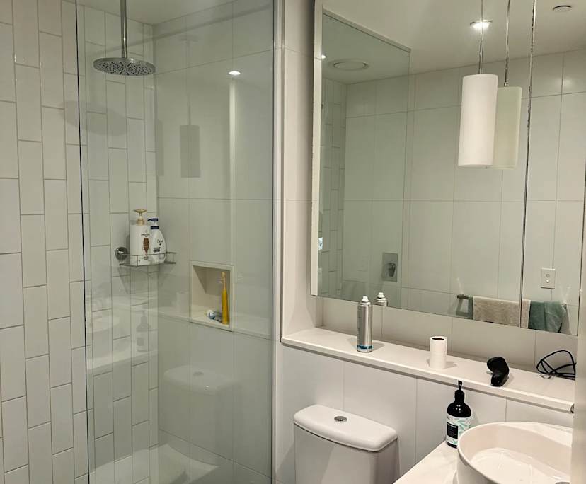 Furnished room with own bathroom