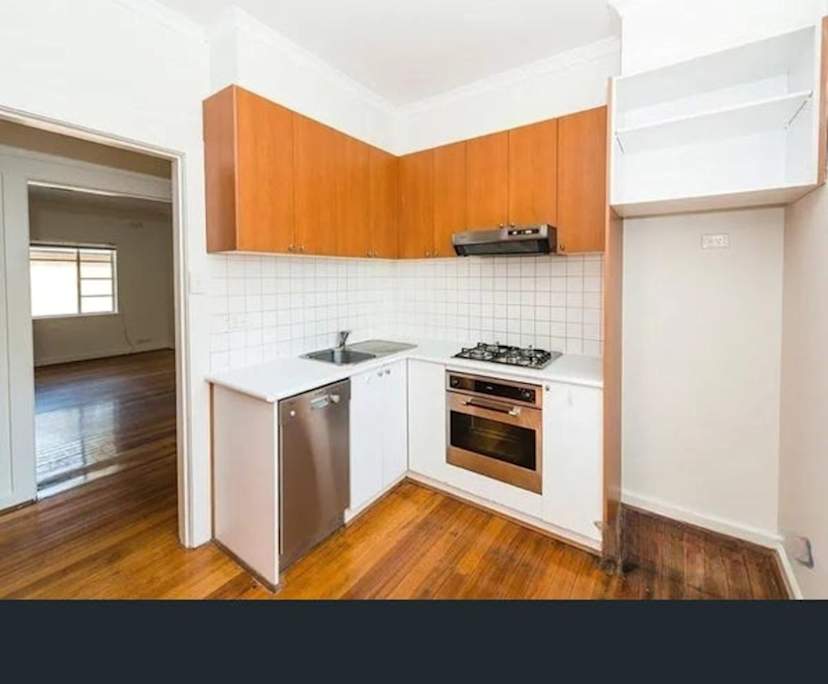 Furnished room in a flatshare