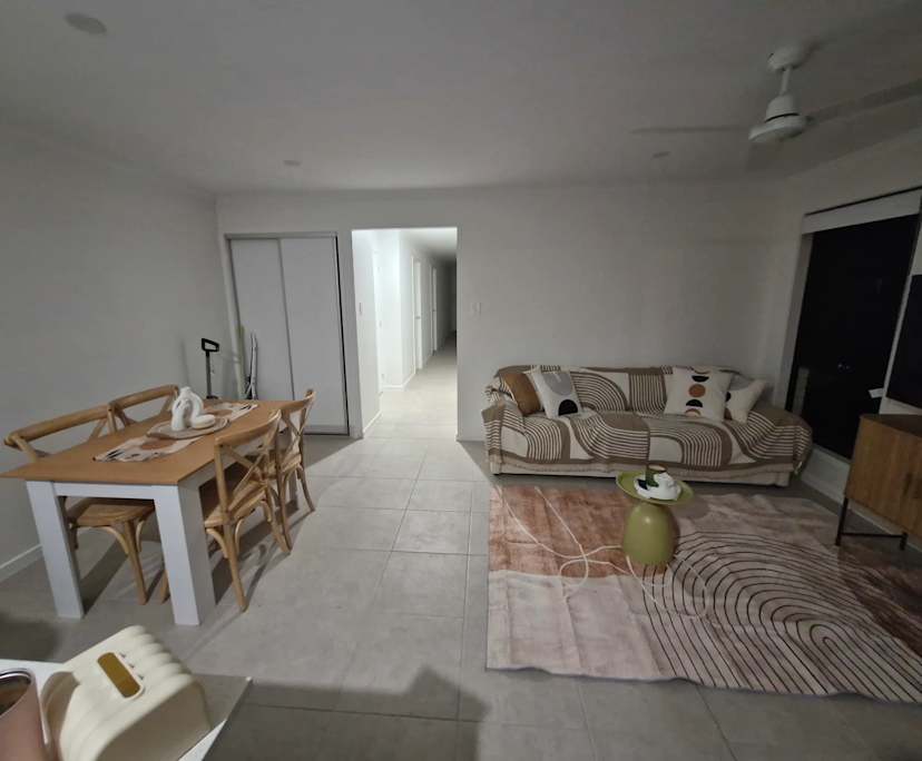 Unfurnished room in a share house