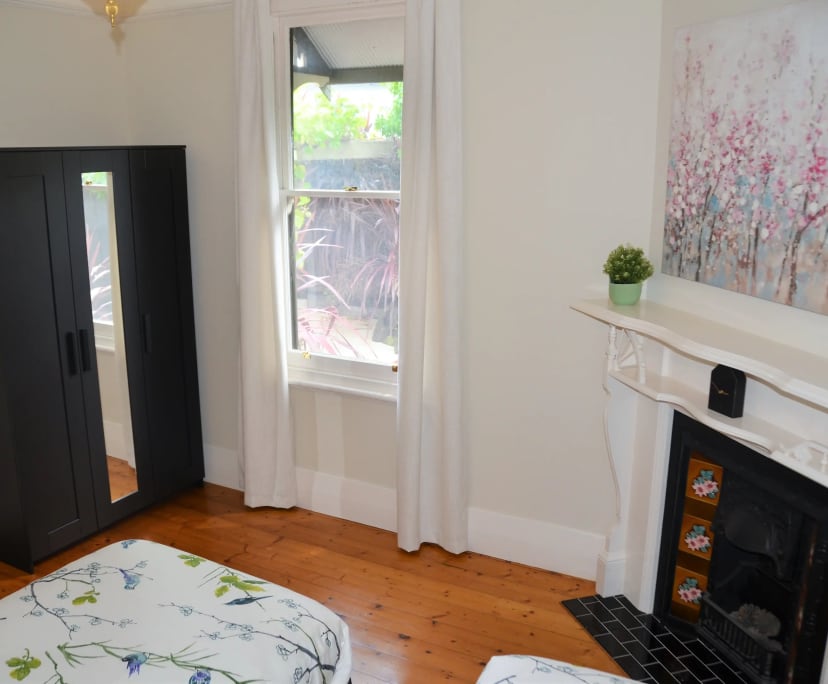 $300, Homestay, 4 bathrooms, Whittington VIC 3219