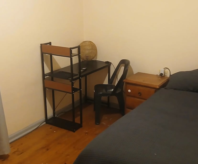 Room in a share house